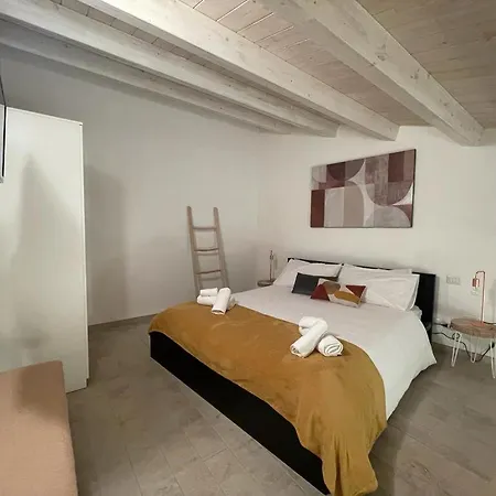 Casa Shekelesh *
